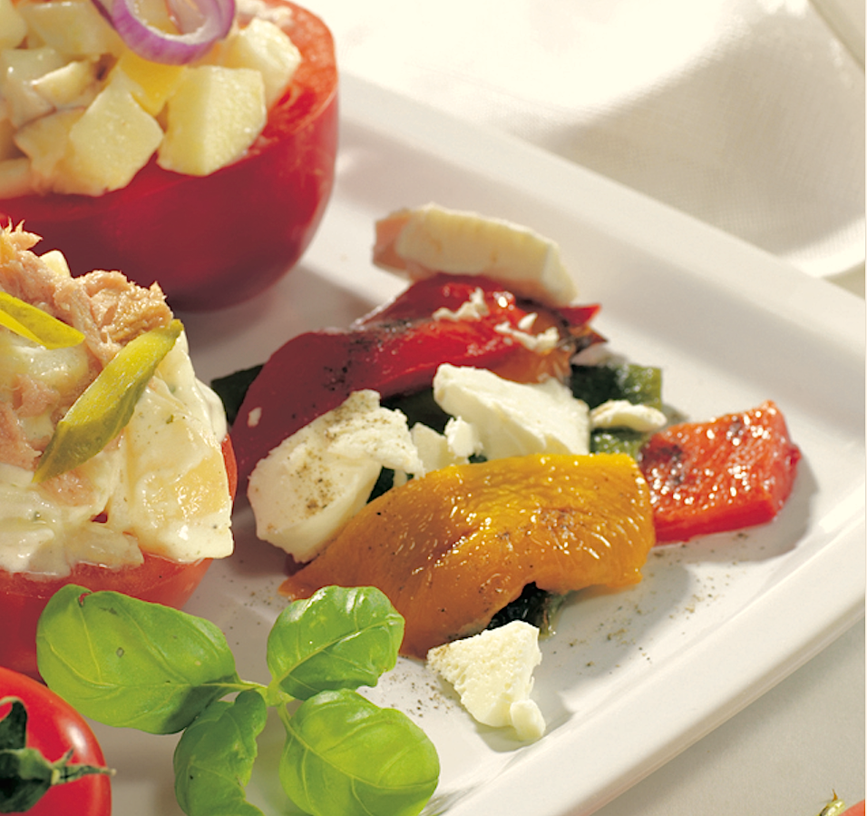 Grilled Pepper Salad with Feta or Ewe Cheese -grillzoldseges