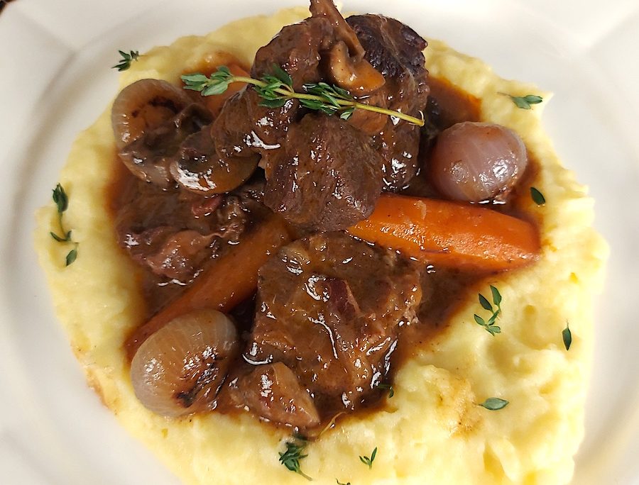 <!--:hu-->Burgundi marharagu (Boeuf Bourguignon)<!--:-->