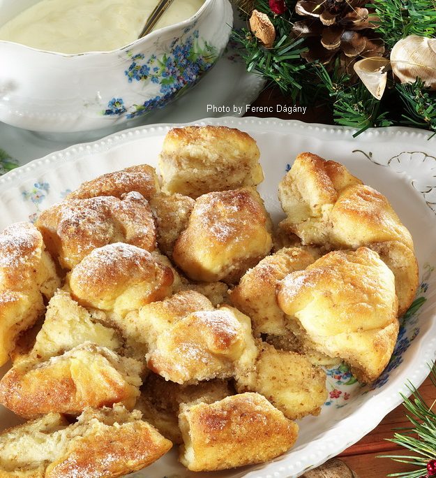 <!--:fr-->Pâte levée au sabayon  –  (Aranygaluska borhabbal)<!--:-->