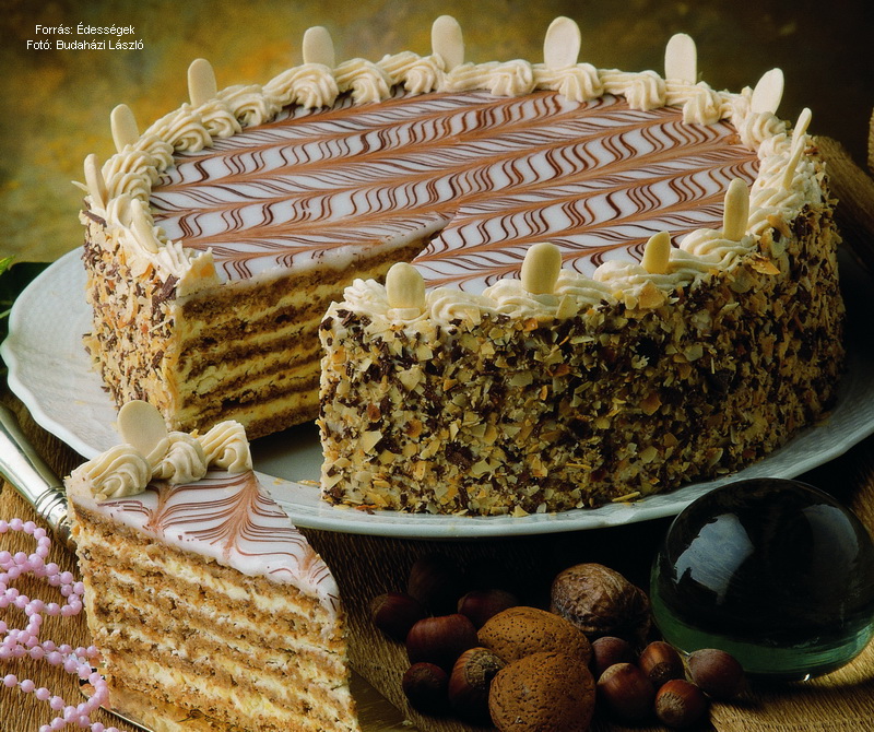 <!--:hu-->Esterházy-torta<!--:-->