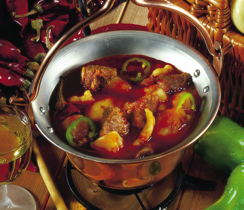 <!--:fr-->Soupe goulache à la pâte pincée  –  (Gulyásleves csipetkével)<!--:-->