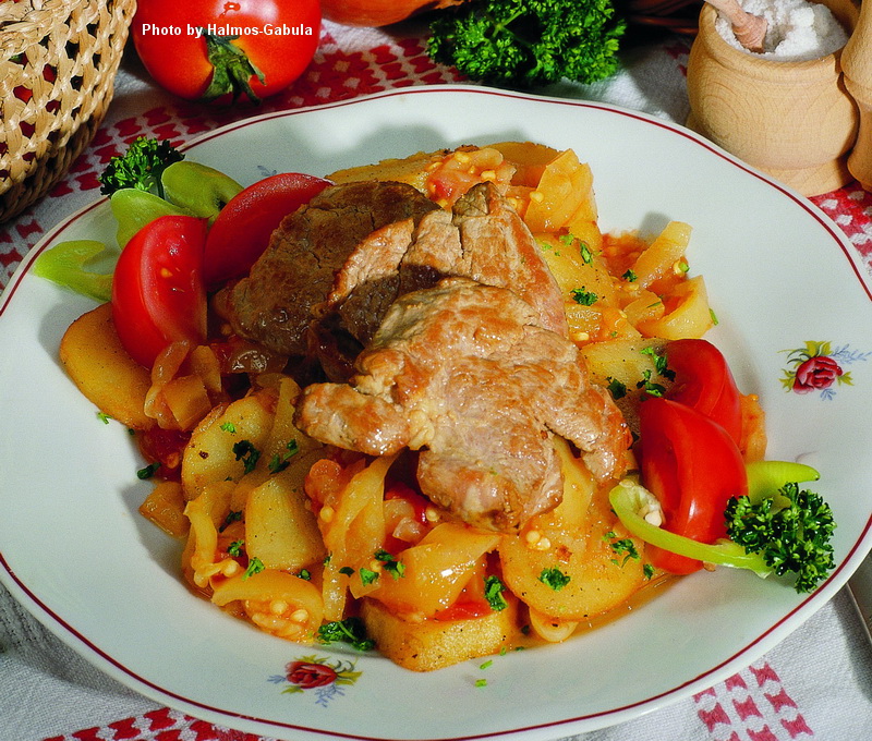 <!--:fr-->Filet de porc rôti à la hongroise  –  (Magyaros szûzpecsenye)<!--:-->