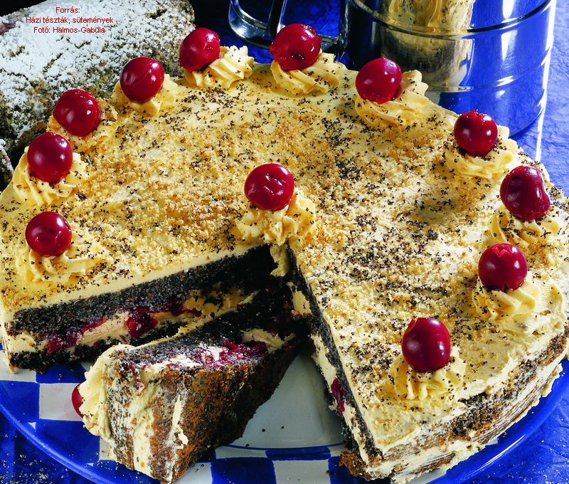 <!--:hu-->Máktorta meggyel bolondítva<!--:-->
