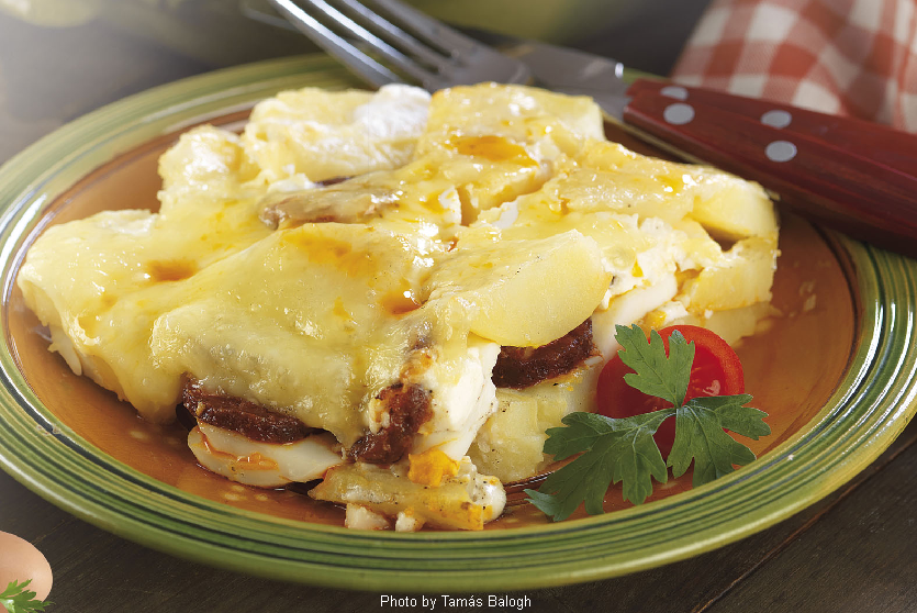 <!--:fr-->Pommes de terre au gratin  –  (Rakott burgonya)<!--:-->