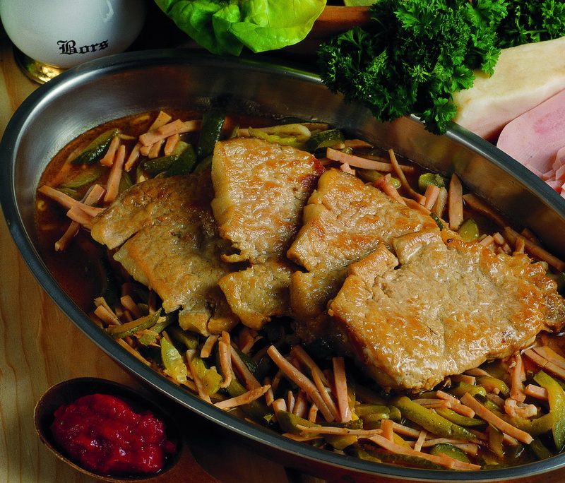 <!--:fr-->Côtelettes de porc à la charcutière  –  (Sertésborda hentes módra)<!--:-->