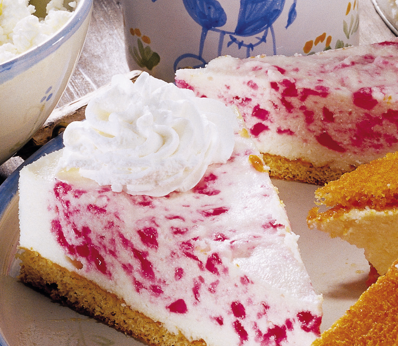 <!--:hu-->Túrótorta zselédarabkákkal<!--:-->