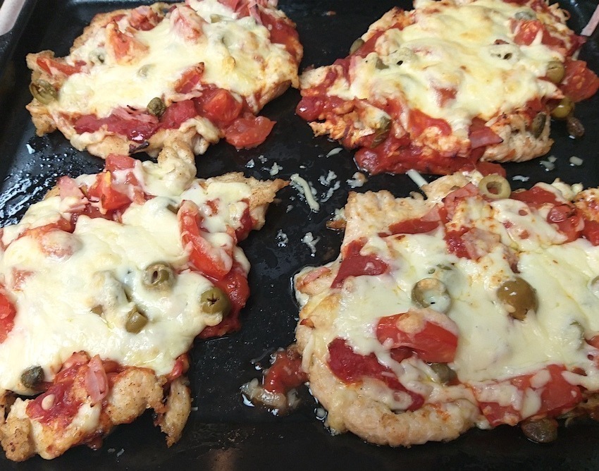 <!--:hu-->Pizza csirke – készült az OnLive© főzőiskolában<!--:-->