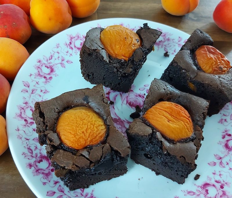 <!--:hu-->Sárgabarackos brownie<!--:-->