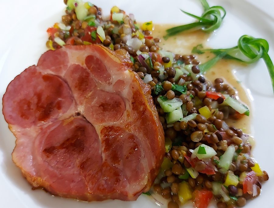 <!--:hu-->Arabos lencsesaláta (lencsetabulé – lencse tabbouleh) sült főtt füstölt tarjával<!--:-->