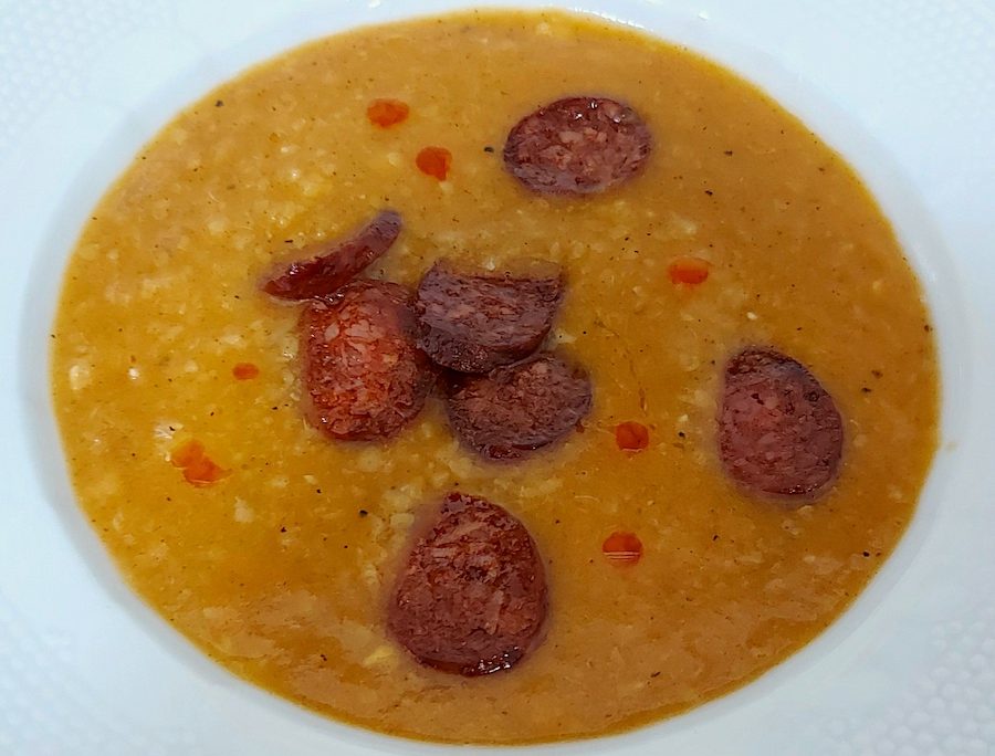 <!--:hu-->Kolbászos sárgaborsóleves<!--:-->
