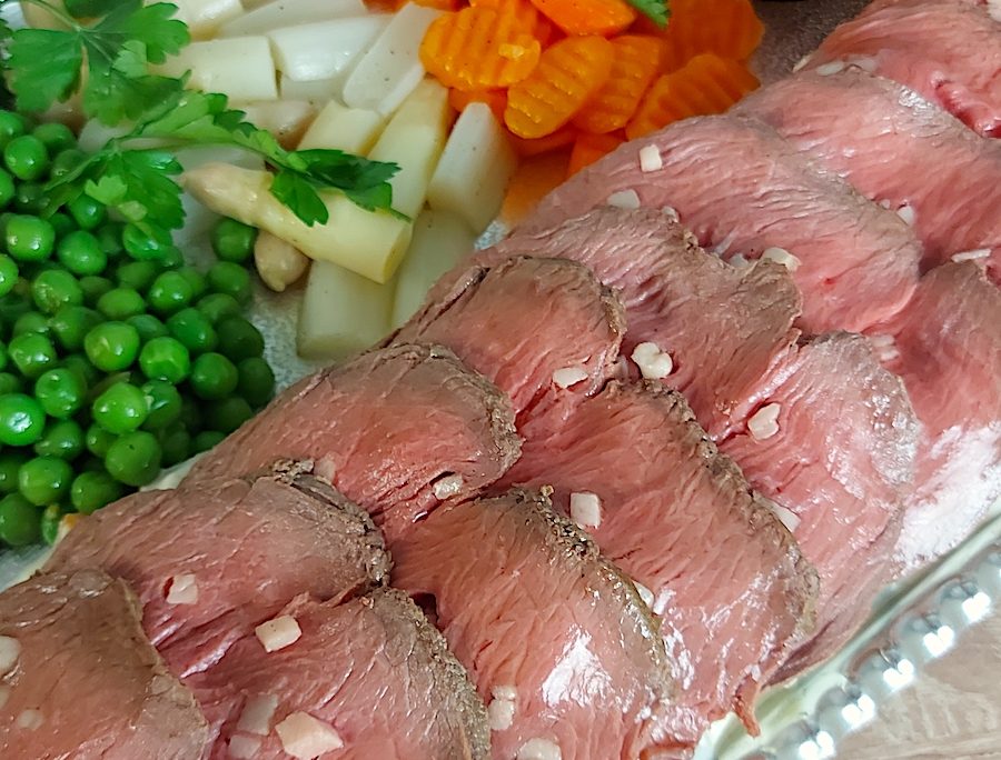 <!--:hu-->Tűzdelt hátszín egészben sütve, hidegen (hátszíntál)<!--:-->