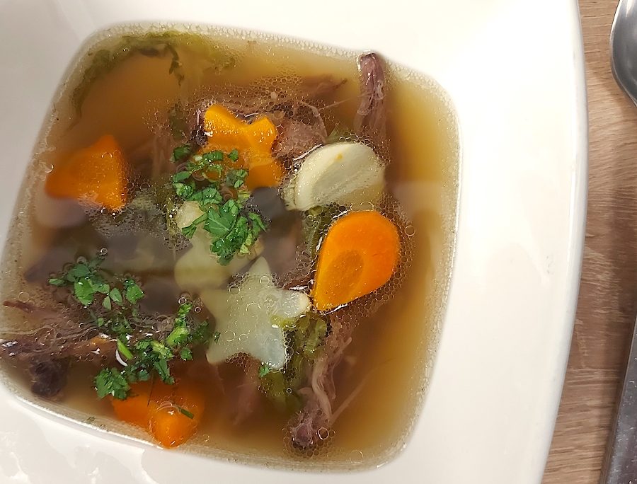 <!--:hu-->Ököruszályleves (ökörfarokleves)<!--:-->