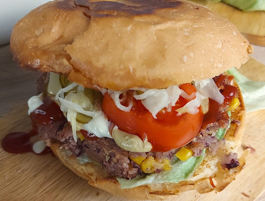 <!--:hu-->Vega burger (babból, kukoricával)<!--:-->