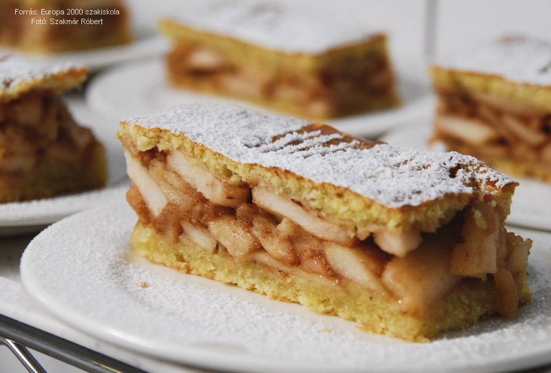 <!--:hu-->Almás pite – készítette Deák Levente<!--:-->