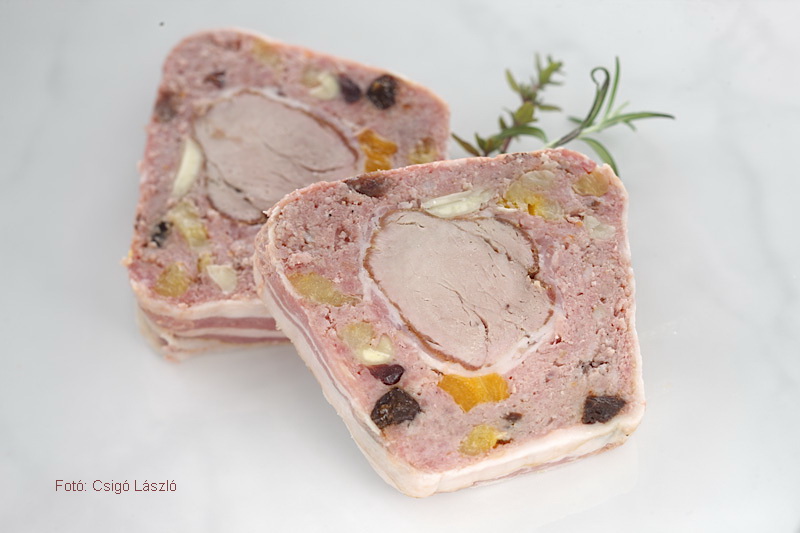 <!--:hu--> Aszalt gyümölcsös sertéspástétom<!--:-->