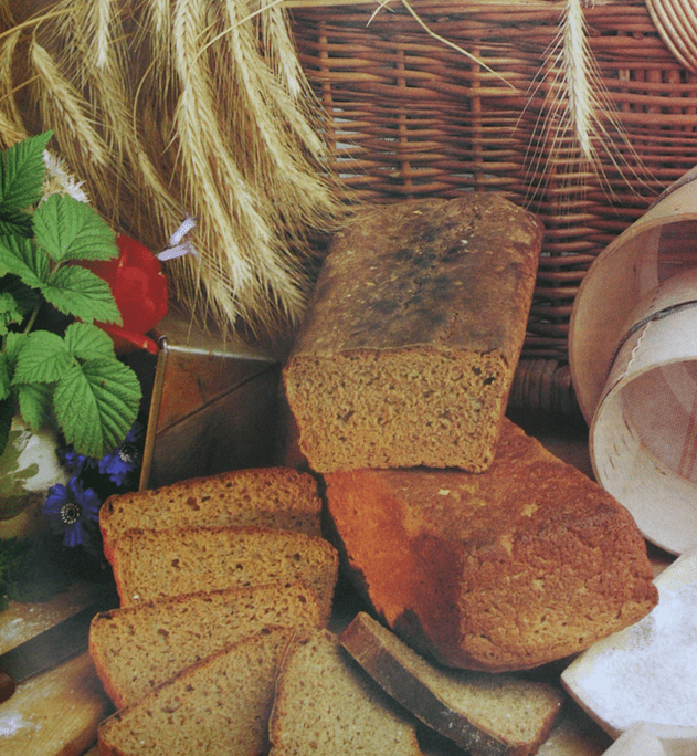 <!--:hu-->Barnasörös rozskenyér – készítette Czermann János mestercukrász <!--:-->