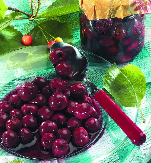 <!--:hu-->Cseresznye- vagy meggybefőtt cukor nélkül<!--:-->