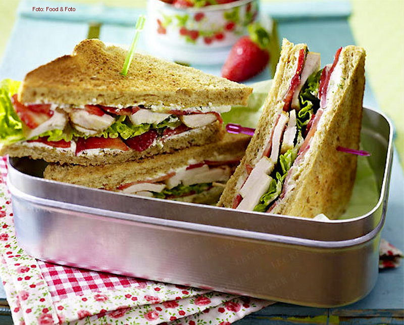 <!--:hu-->Epres, csirkemelles, krémsajtos szendvics<!--:-->