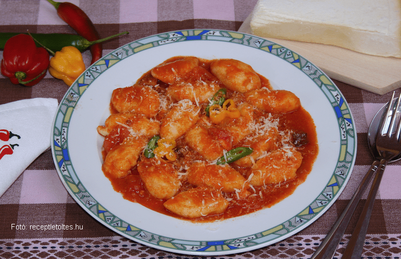 <!--:hu-->Gnocchi arrabiata <!--:-->