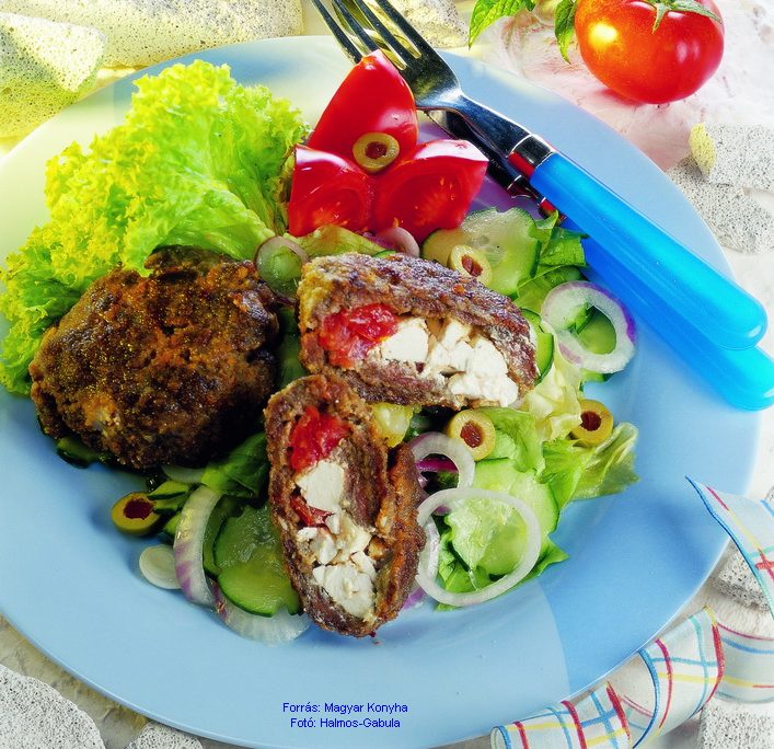 <!--:hu-->Görögös húspogácsák zöldsalátával<!--:-->