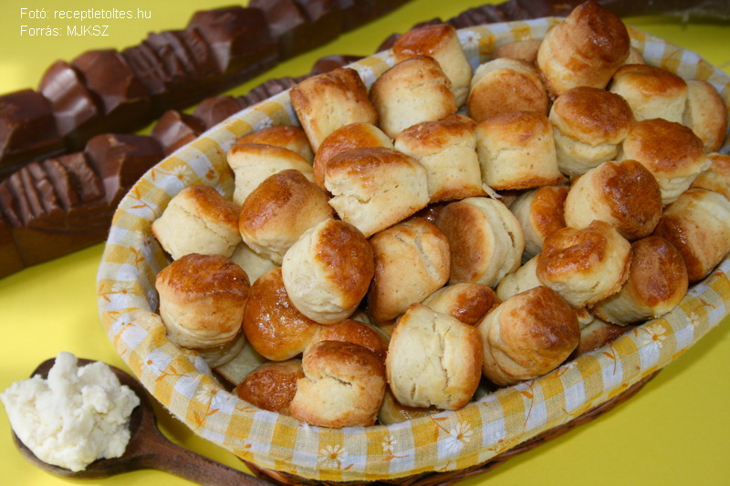 <!--:hu-->Juhtúrós pogácsa<!--:-->