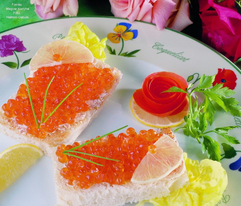 <!--:hu-->Kaviáros pirítós<!--:-->