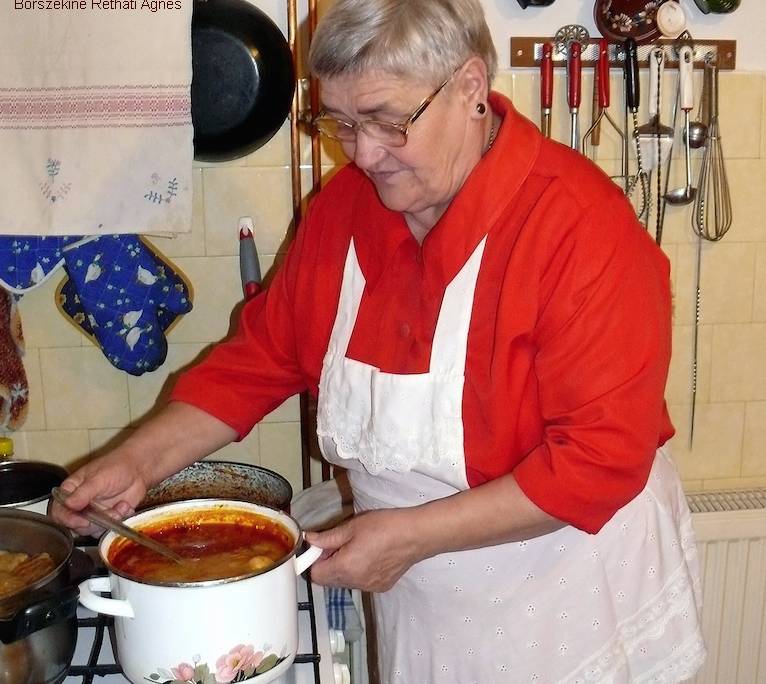 <!--:hu-->Kolbászleves – készítette Borszékiné Rétháti Ágnes<!--:-->