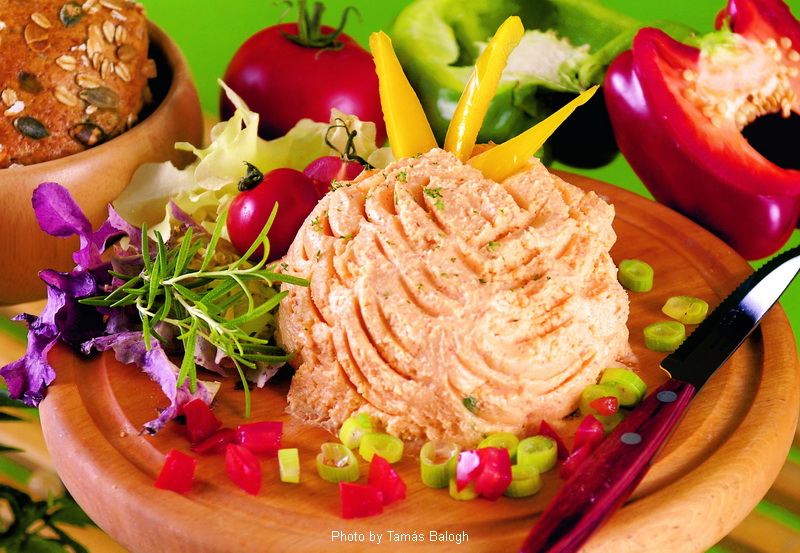 <!--:it-->Ricotta di pecora alle spezie  (Körözött)<!--:-->