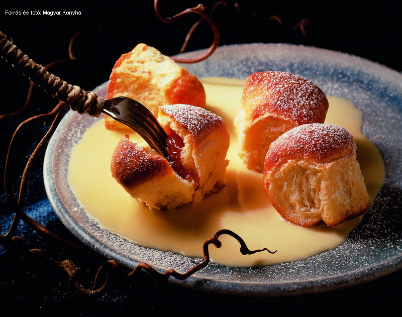 <!--:hu-->Lekvárral töltött aranygaluska vaníliamártással<!--:-->