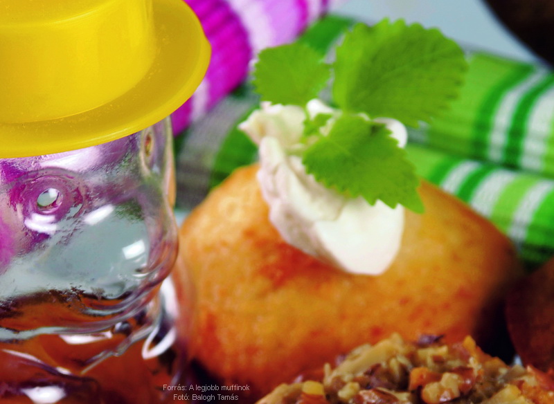 <!--:hu-->Mézes, túrós muffin<!--:-->