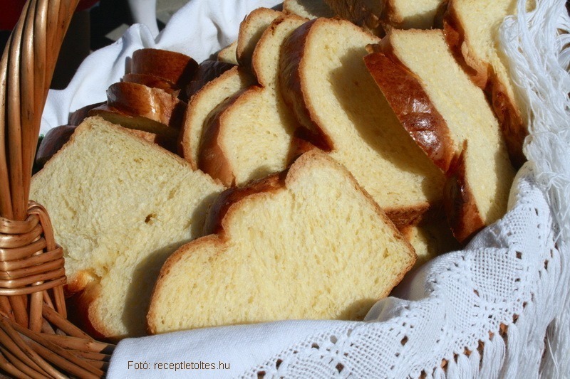 <!--:hu--> Morvány kalács (lakodalmas kalács) – készítette a Duci csapat (Karancslapujtő)<!--:-->