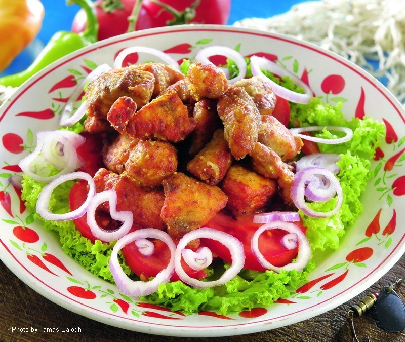 <!--:es--> Chicharrones de pescado a la Ormánság – (Ormánsági haltepertő)<!--:-->