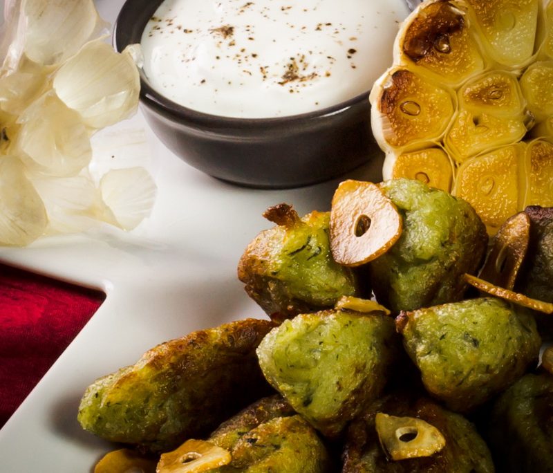 <!--:hu-->Parajos dödölle sült fokhagymával és tejföllel  –  készítette Prikryl József mesterszakács<!--:-->