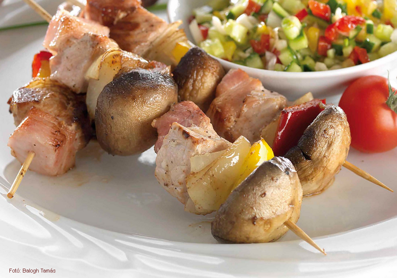 <!--:hu-->Rablóhús (rablópecsenye, rablónyárs) uborkaszalszával<!--:-->