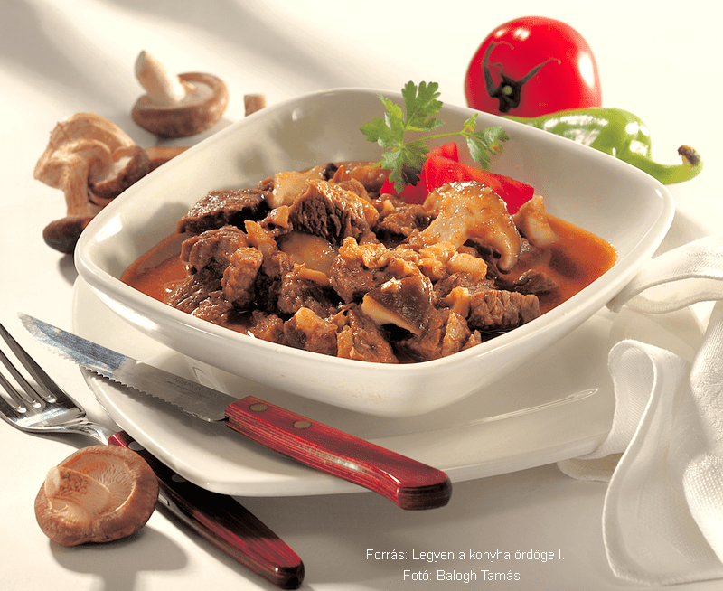 <!--:hu--> Sörös, erdei gombás őzpörkölt <!--:-->