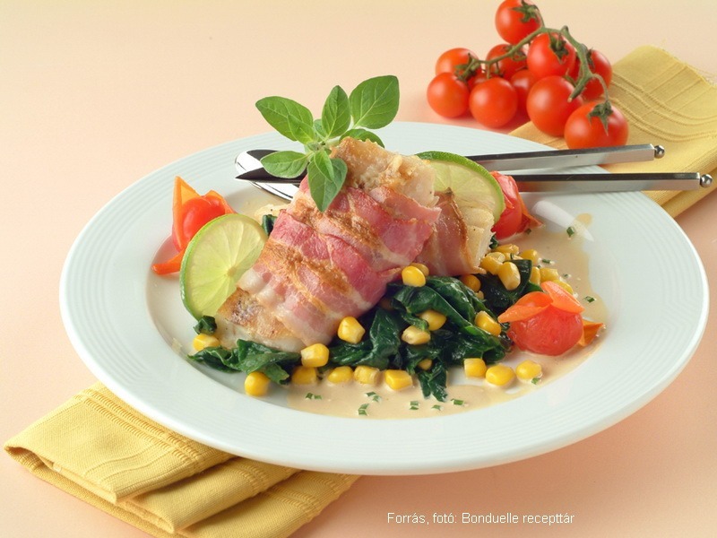 <!--:hu--> Szalonnába tekert halfilé tejszínes kukoricás parajjal<!--:-->