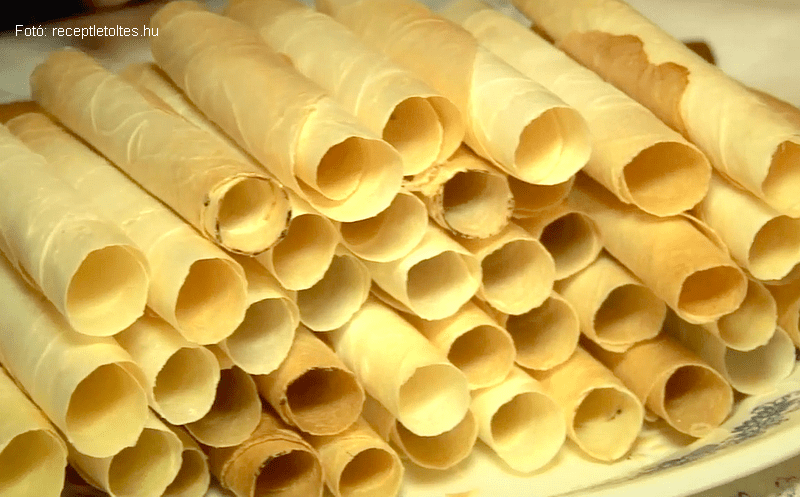 <!--:hu-->Szeretet ostya – készítette a csömöri Tót Hagyományok Háza <!--:-->