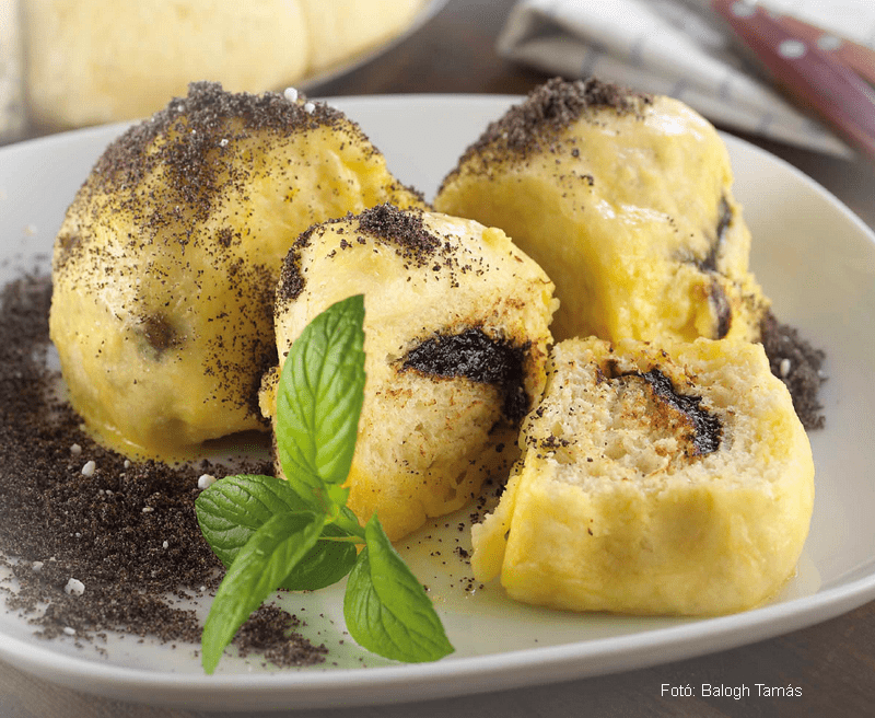 <!--:hu-->Szilvalekváros, mákos gőzgombóc <!--:-->