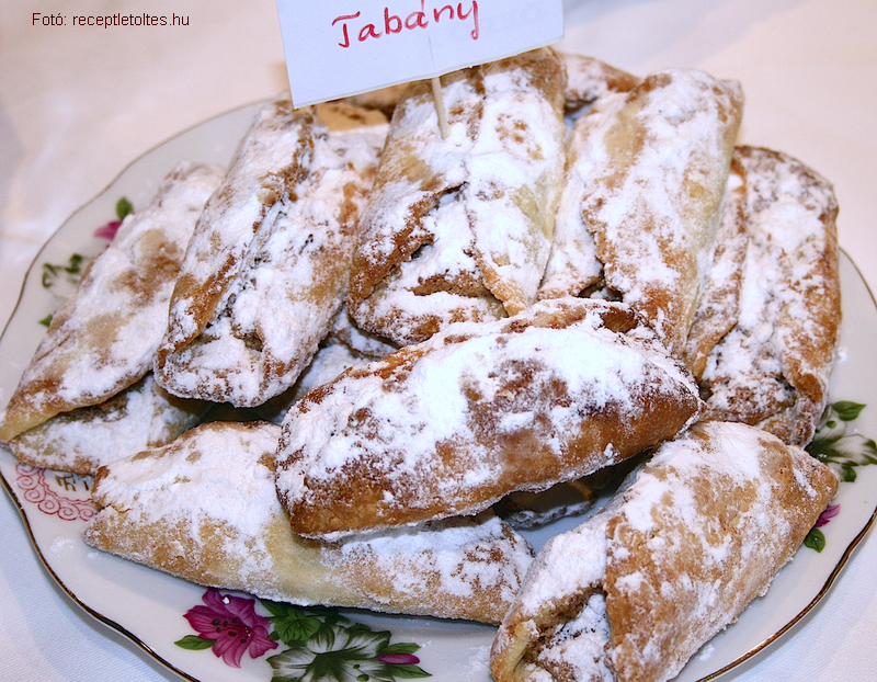 <!--:hu-->Tabány – készítette Morva Pálné (Csömör) <!--:-->