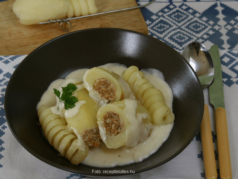 <!--:hu--> Takarékos, húsos töltött krumpli <!--:-->