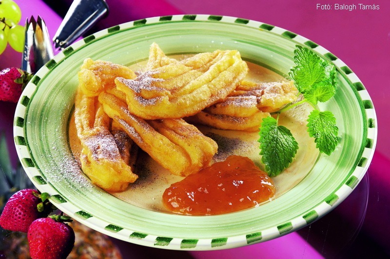 <!--:hu--> Tolófánk<!--:-->