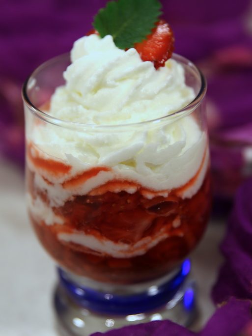 <!--:hu-->Túróhab mézes eperraguval <!--:-->