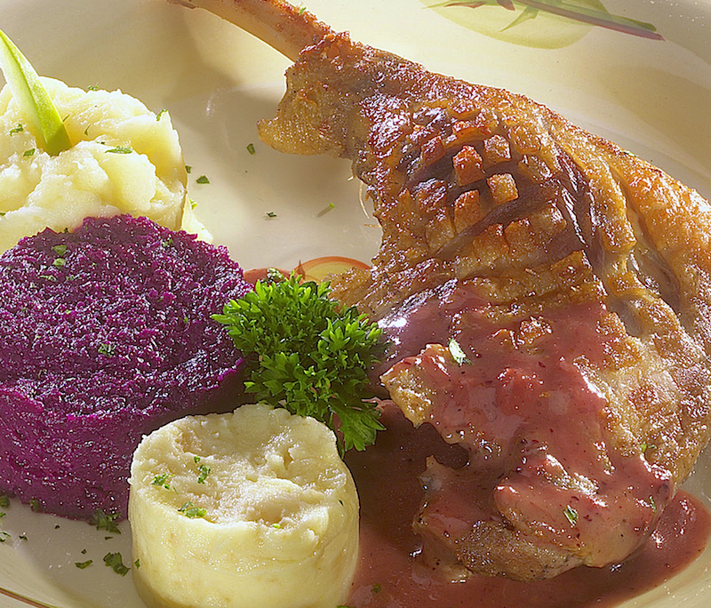 <!--:hu-->Áfonyamázas libacomb hárompürével<!--:-->