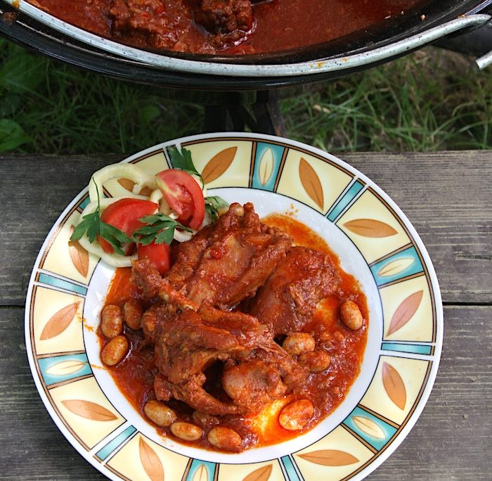 <!--:hu-->Fejtett babos nyúlpörkölt – készítette Mihálovics György (Bölcskei Önkéntes Tűzoltó Egyesület)<!--:-->