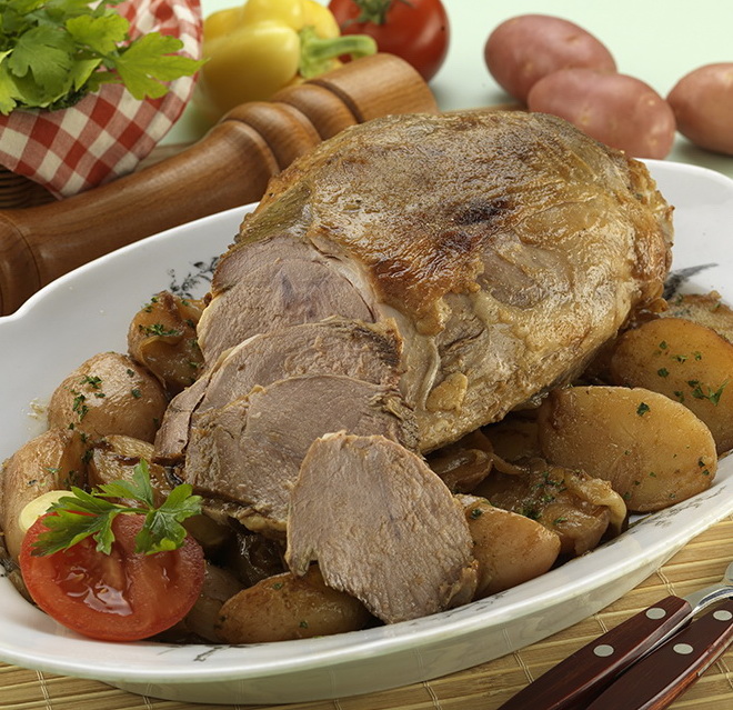 <!--:hu-->Báránycomb egészben, magyarosan sütve<!--:-->