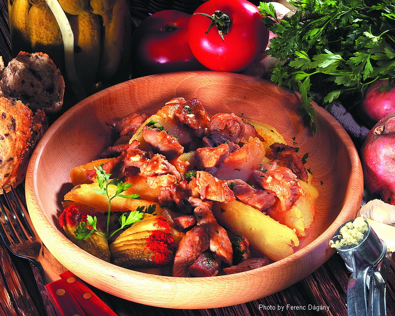 <!--:it-->Stufato di maiale alla Brassó – (brassói aprópecsenye)<!--:-->