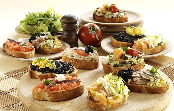 <!--:hu-->Bruschetta változatok – készítette Nemeskövi Dénes mesterszakács<!--:-->