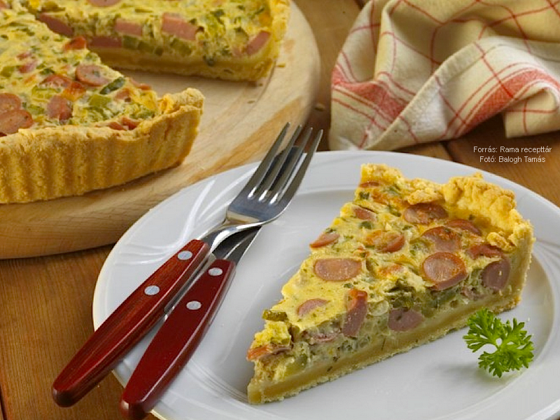 <!--:hu-->Csemegeuborkás virslitorta<!--:-->