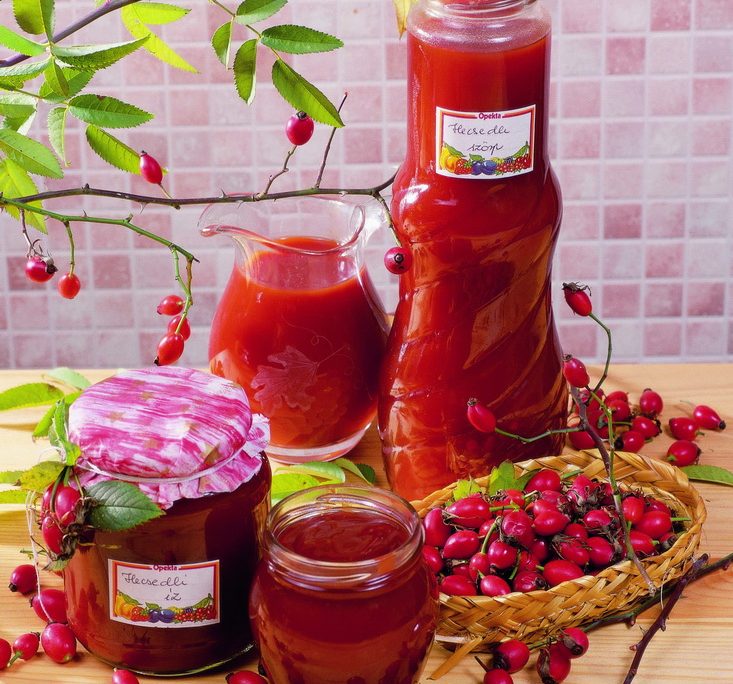 <!--:hu-->Csipkebogyólekvár és szörp – készítette Halmos Mónika<!--:-->