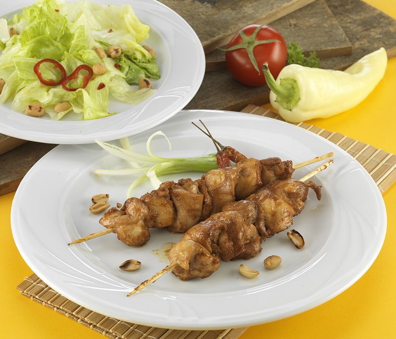 <!--:hu-->Csirkenyárs ázsiai stílusban csípős mogyorós jégsalátával<!--:-->